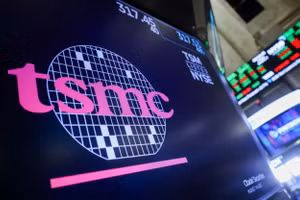 Nhu cầu chip AI bùng nổ, doanh thu TSMC tăng vọt 45%