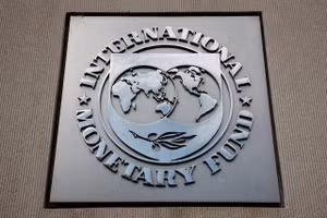IMF hối thúc BOJ tiếp tục tăng lãi suất