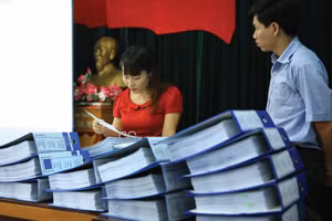 Nâng cao năng lực, trách nhiệm của cán bộ đấu thầu là giải pháp căn cơ để tăng cường hiệu quả đầu tư cho các gói thầu, dự án. Ảnh: Nhã Chi