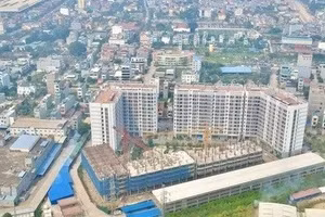 Một nhà đầu tư nộp hồ sơ dự thầu Dự án khu nhà ở HBT tại Hưng Yên