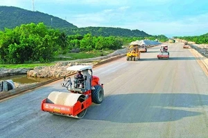 Gói thầu: Xây lắp 3 (từ Km2+280 đến Km4+680)