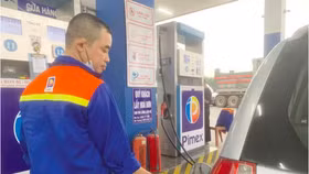 Chính sách hỗ trợ thuế với mặt hàng xăng dầu bảo đảm ổn định thị trường xăng dầu và thúc đẩy phát triển kinh tế - xã hội. Ảnh: Gia Khoa