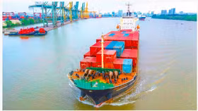 Việt Nam tiếp tục là nền kinh tế tăng trưởng nhanh nhất ASEAN. Ảnh: Minh Trí