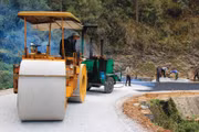 Công ty CP Licogi 14 đang tham gia thực hiện một số gói thầu xây lắp tại khu vực miền núi phía Bắc. Ảnh: Nhã Chi