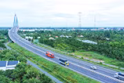 Giao thông đường bộ là một trong những lĩnh vực ghi nhận áp dụng chỉ định thầu mạnh mẽ nhất. Ảnh minh họa: Lê Tiên