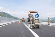 Gói thầu SC2-CGNB-2026 Thay thế hệ thống an toàn giao thông theo Quy chuẩn QCVN 41:2024/BGTVT và sơn vạch kẻ đường toàn tuyến đường cao tốc Cầu Giẽ - Ninh Bình sắp được mời thầu lại. Ảnh: Nguyễn Tiến