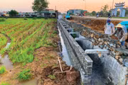 Thời gian lựa chọn nhà thầu nhiều gói thầu xây lắp ở cấp cơ sở bị kéo dài so với kế hoạch. Ảnh: Nhã Chi