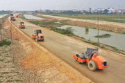 Việc điều chỉnh hợp đồng xây dựng sẽ góp phần tháo gỡ khó khăn cho nhà thầu, qua đó đẩy nhanh tiến độ triển khai các dự án đầu tư công. Ảnh: Song Lê
