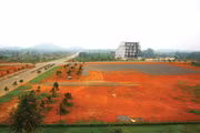 Gói thầu số 07 thuộc Dự án Hoàn thiện hạ tầng kỹ thuật Khu công nghệ cao Hòa Lạc có giá 261.768 tỷ đồng, mở thầu từ tháng 12/2025. Ảnh: Chiến Khôi