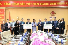 Bộ Y tế tiếp nhận 20 tấn hoá chất khử khuẩn hỗ trợ khắc phục hậu quả mưa lũ