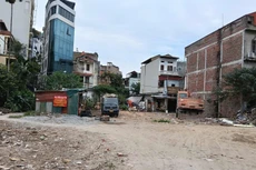 Đoạn Cầu Giấy - Khu đô thị Dịch Vọng 0,42km của Dự án đường Vành đai 2,5 đang được triển khai. Ảnh: Trần Nam