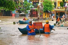 Phố cổ Hội An ngập lũ, sáng 27/10/2025.