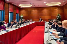 Đồng chí Nguyễn Văn Thắng điều hành phiên thảo luận tại tổ số 7. Ảnh: VGP/Phương Liên