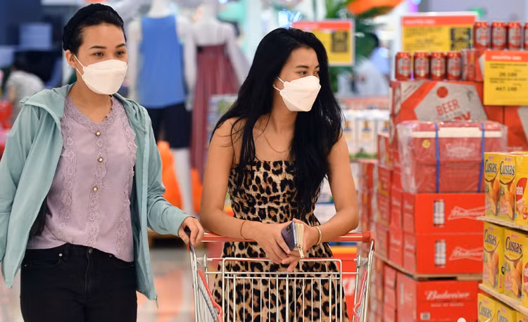 Theo Standard Chartered, các chỉ số kinh tế vĩ mô đã được tạm thời cải thiện, thương mại vẫn chưa thấy tín hiệu phục hồi sản xuất rõ ràng. Ảnh sưu tầm.