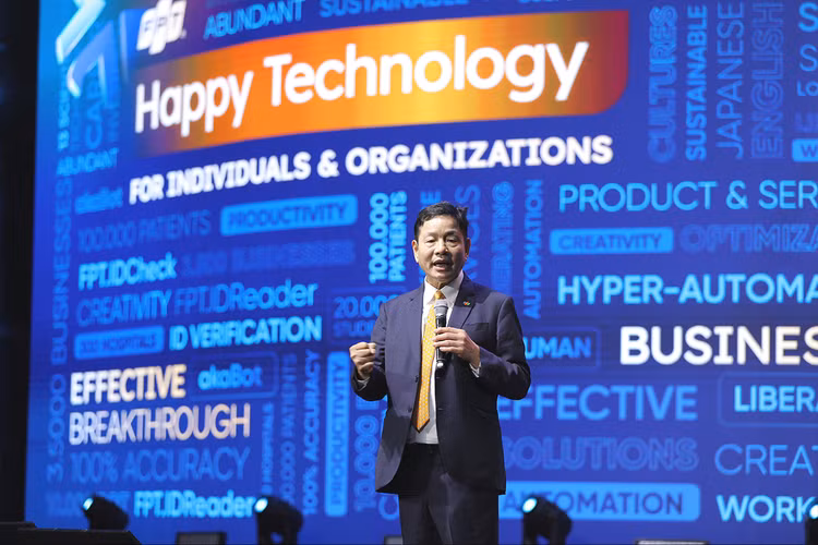 Theo Chủ tịch FPT, công nghệ không chỉ góp phần hưng thịnh quốc gia mà còn cứu được con người