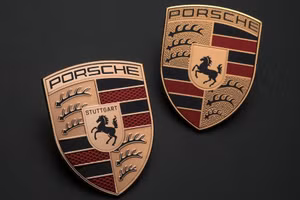 Ngày 8/7/2026, đấu giá xe ô tô nhãn hiệu Porsche của Công ty Bảo hiểm PVI Hà Thành