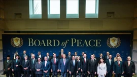 Tổng Bí thư Tô Lâm và các trưởng đoàn dự phiên khai mạc Hội đồng Hoà bình về Gaza - Ảnh: TTXVN 