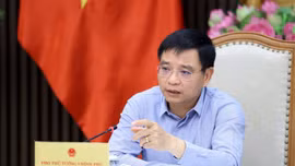 Phó Thủ tướng Nguyễn Văn Thắng chủ trì cuộc làm việc với Bộ Tài chính và Ngân hàng Nhà nước về cắt giảm, đơn giản hoá TTHC, điều kiện kinh doanh - Ảnh: VGP/Đức Tuân