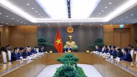 Thủ tướng Lê Minh Hưng cũng mong muốn hai bên mở rộng hơn nữa hợp tác khoa học công nghệ, giáo dục, đào tạo nhân lực chất lượng cao, y tế, nhất là y dược học cổ truyền; đẩy mạnh hợp tác văn hóa, du lịch... - Ảnh: VGP/Nhật Bắc