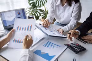 Bộ Tài chính trình Chính phủ quy định vốn điều lệ thực góp tối thiểu của hoạt động xếp hạng tín nhiệm là 25 tỷ đồng. Ảnh: NC st