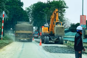 3 gói thầu cải tạo, nâng cấp các tuyến đường tại xã Liên Minh được mời thầu lại có tổng giá trị hơn 32 tỷ đồng. Ảnh minh họa: Nhã Chi