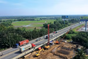 Sản lượng thực hiện của Dự án Mở rộng đoạn cao tốc TP.HCM - Long Thành đạt khoảng 54% kế hoạch. Ảnh: Song Lê