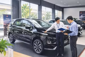 Yêu cầu giấy phép bán hàng xuất hiện tại nhiều gói thầu mua xe ô tô phục vụ công tác chung được mời thầu đầu tháng 8/2026. Ảnh minh họa: Nhã Chi