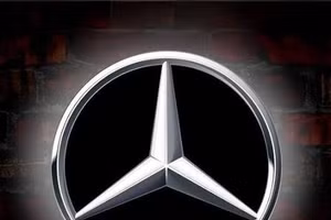 Ngày 21/08/2026, đấu giá xe ô tô con 05 chỗ màu đen, nhãn hiệu Mercedes-Benz tại TP. HCM