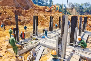 Công ty CP Đầu tư xây dựng và Kỹ thuật 29 được chỉ định thầu thực hiện nhiều gói thầu xây trường học vùng cao. Ảnh minh họa: Trọng Huy