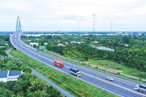 Giao thông đường bộ là một trong những lĩnh vực ghi nhận áp dụng chỉ định thầu mạnh mẽ nhất. Ảnh minh họa: Lê Tiên