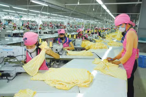 GDP 6 tháng cuối năm phải tăng 11,9% để hoàn thành mục tiêu tăng trưởng trên 10% trong năm 2026. Ảnh: Nhật Minh 