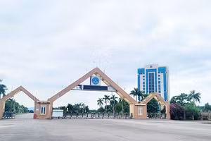 Gói thầu bảo dưỡng, sửa chữa một số công trình tại Trường Đại học Hà Tĩnh có giá 6,443 tỷ đồng, đóng thầu ngày 29/12/2025 với 7 nhà thầu tham dự. Ảnh: NC st