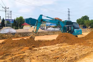 Nhiều gói thầu xây lắp bị phản ánh yêu cầu về kinh nghiệm thực hiện hợp đồng tương tự không phù hợp. Ảnh: Nhã Chi