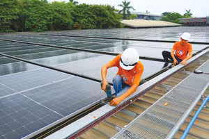 Bên cạnh nỗ lực điều tiết của ngành điện, các dự án năng lượng trọng điểm đang được đẩy nhanh tiến độ để bù đắp sự thiếu hụt nguồn cung. Ảnh: Lê Khôi