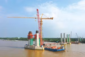 Nghị định số 206/2026/NĐ-CP được kỳ vọng sẽ gỡ bế tắc về định mức và biến động giá, cho phép áp dụng linh hoạt dữ liệu chi phí để đẩy nhanh tiến độ các dự án. Ảnh: Song Lê