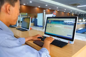Quy chế này quy định về việc cung cấp, sử dụng thông tin tờ khai hải quan điện tử để thực hiện các thủ tục về thuế, cấp giấy chứng nhận xuất xứ hàng hóa… Ảnh: Song Lê