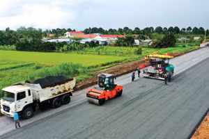 Yêu cầu tài liệu chứng minh khả năng huy động thiết bị thi công là một trong những nội dung làm phát sinh nhiều kiến nghị từ phía nhà thầu. Ảnh minh họa: Tiên Giang
