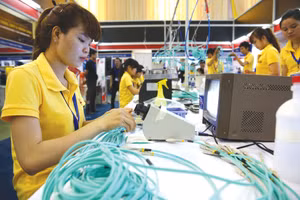 Doanh nghiệp cần chủ động cải tiến công nghệ, tối ưu hóa quản trị và củng cố nguồn lực tài chính nhằm nâng cao khả năng chống chịu trước những biến động của thị trường. Ảnh: Nhã Chi