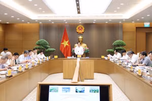 Phó Thủ tướng Hồ Quốc Dũng chủ trì hội nghị thẩm định Điều chỉnh Quy hoạch sử dụng đất quốc gia thời kỳ 2021-2030, tầm nhìn đến năm 2050 - Ảnh: VGP/Gia Huy