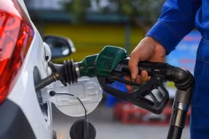 Bộ Tài chính đề xuất mức thuế bảo vệ môi trường đối với xăng (trừ etanol), dầu diezel và nhiên liệu bay là 0 đồng/lít