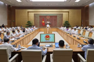 Thủ tướng yêu cầu đẩy mạnh cải cách hành chính, kiểm soát TTHC và chuyển đổi số toàn diện trong Bộ Tư pháp và toàn ngành - Ảnh: VGP/Nhật Bắc
