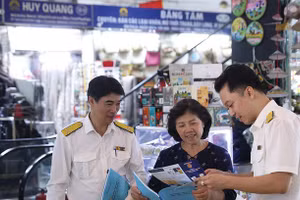 Chính phủ đang chuẩn bị trình Quốc hội xem xét giảm 30% thuế thu nhập trong năm 2026-2027 cho hộ, cá nhân kinh doanh và doanh nghiệp có mức doanh thu đến 10 tỷ đồng; và nâng mức doanh thu để xác định phương pháp tính thuế đơn giản.