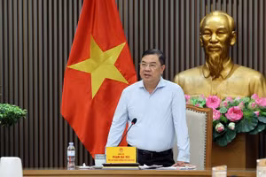 Phó Thủ tướng Thường trực Phạm Gia Túc nêu rõ, kinh doanh xăng dầu là lĩnh vực đặc biệt quan trọng, ảnh hưởng trực tiếp đến hoạt động sản xuất, kinh doanh của doanh nghiệp và đời sống của người dân - Ảnh: VGP/Phương Nguyên