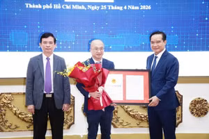 Bản tin thời sự sáng 27/4