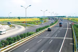 Không tính lợi nhuận vốn chủ sở hữu của nhà đầu tư trong chi phí bồi thường, chấm dứt hợp đồng trước thời hạn.