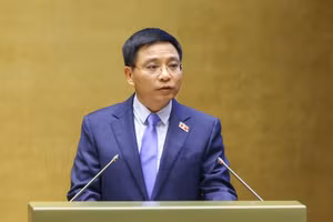 Phó Thủ tướng Chính phủ Nguyễn Văn Thắng báo cáo dự kiến Kế hoạch phát triển kinh tế - xã hội 5 năm 2026 – 2030 - Ảnh: VGP/Nhật Bắc