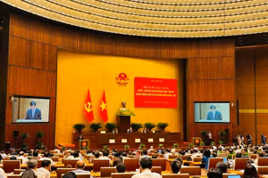 Đồng chí Nguyễn Duy Ngọc nêu rõ qua 1 năm vận hành mô hình mới đã khẳng định tính ưu việt so với mô hình cũ, thể hiện tính đúng đắn, là bước phát triển về lý luận và thực tiễn - Ảnh: VGP/Nhật Bắc