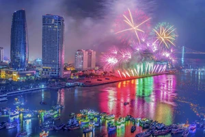 Ứng viên cần có tối thiểu 5 năm kinh nghiệm làm việc, ưu tiên những người từng công tác tại các trung tâm tài chính quốc tế, tổ chức tài chính hoặc tập đoàn đa quốc gia