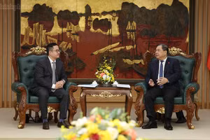 Phó Thủ tướng Thường trực đánh giá cao kết quả đầu tư, kinh doanh của Tập đoàn Yongjin thời gian qua - Ảnh: VGP/Phương Nguyên