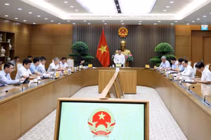 Phó Thủ tướng Nguyễn Văn Thắng chủ trì cuộc họp về phương án chấm điểm KPI các bộ, ngành, địa phương về thực hiện giải ngân vốn đầu tư công - Ảnh: VGP/Đức Tuân